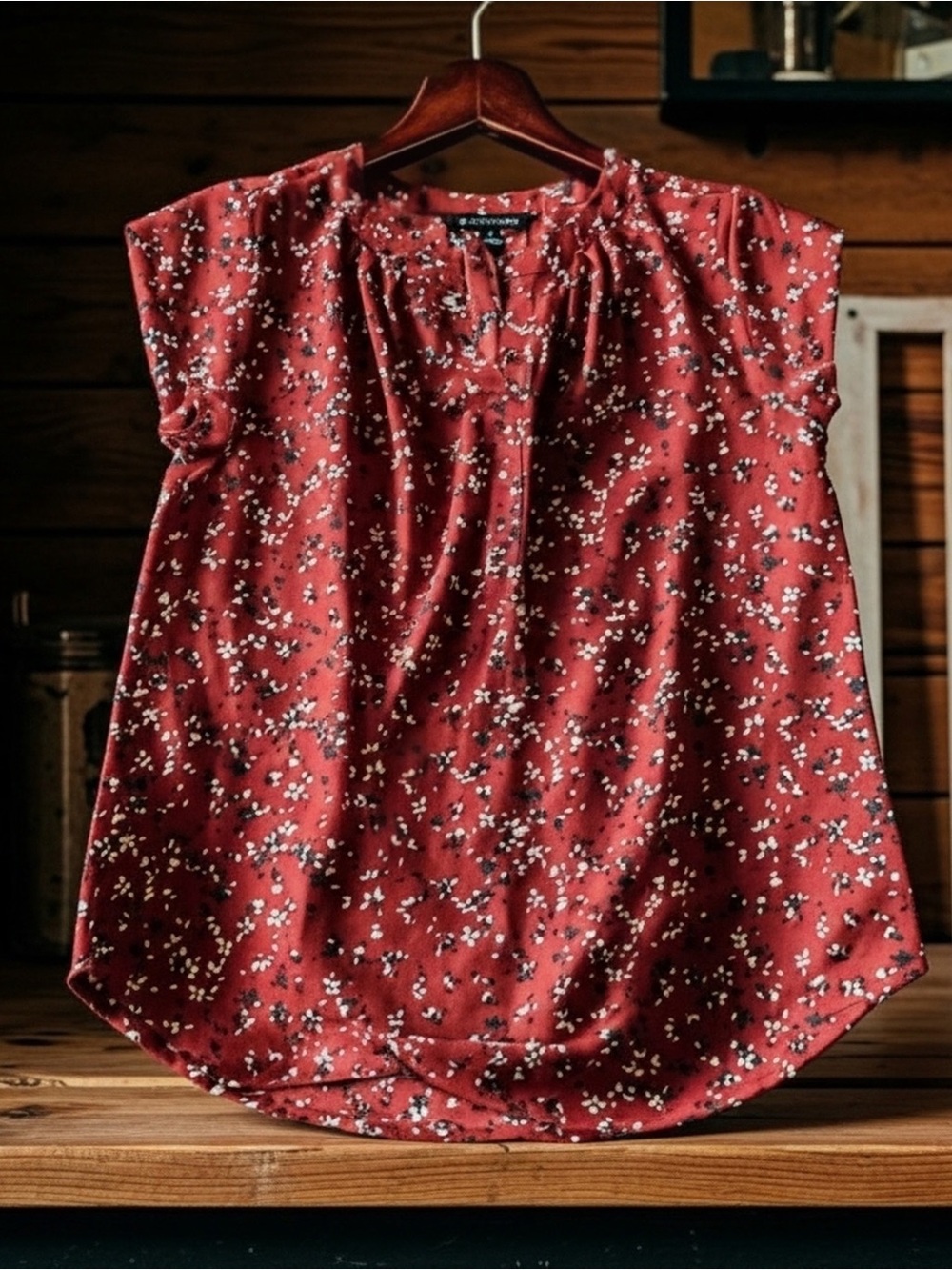 Hawthorn Red Floral Flutter Sleeve Blouse Small V Neck NWOT